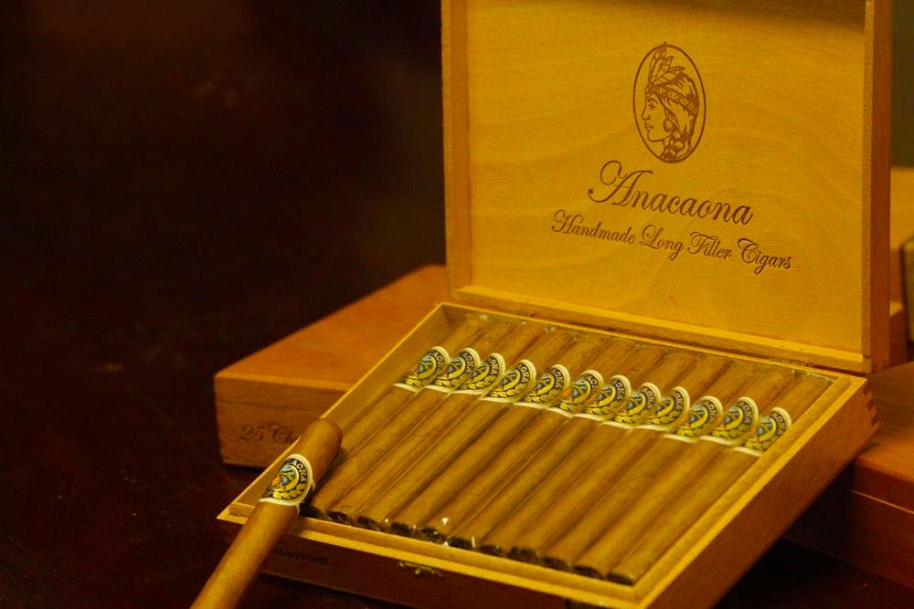 Anacaona cigar box